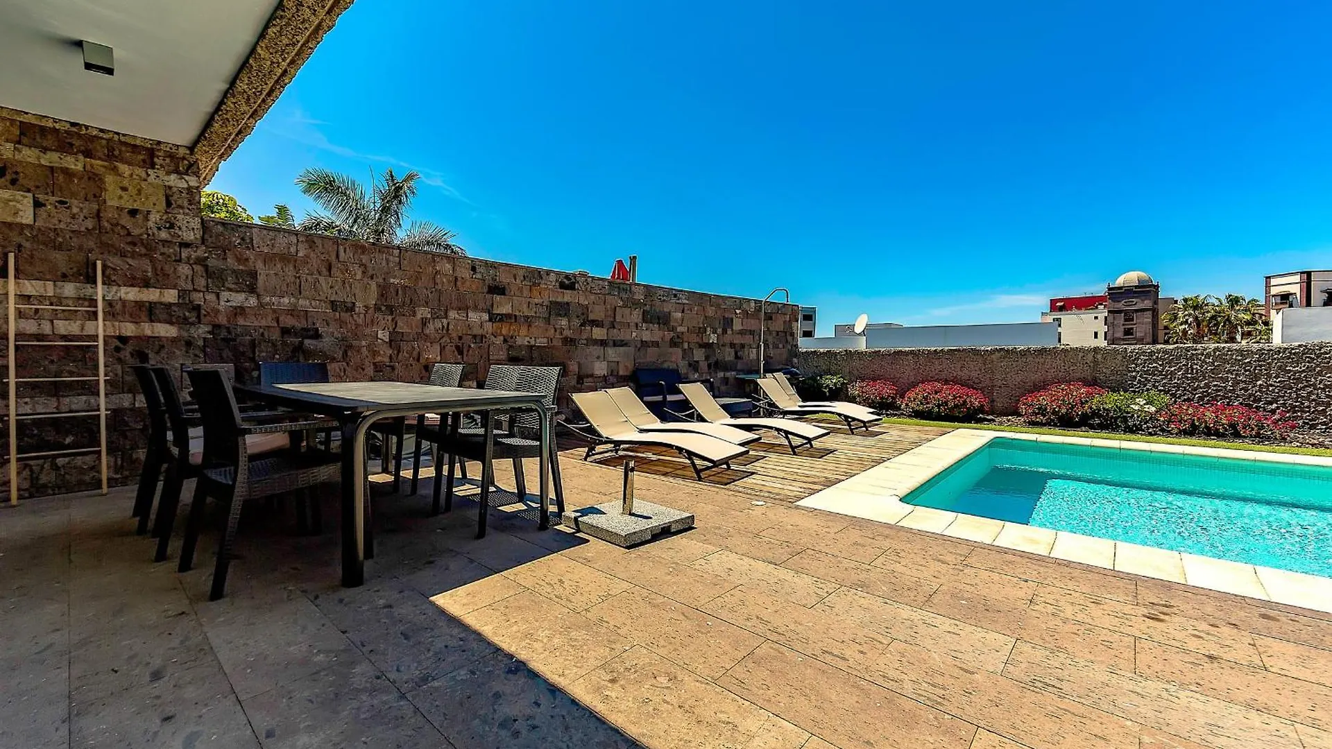 Luxury Villa In Habitats Del Duque Adeje