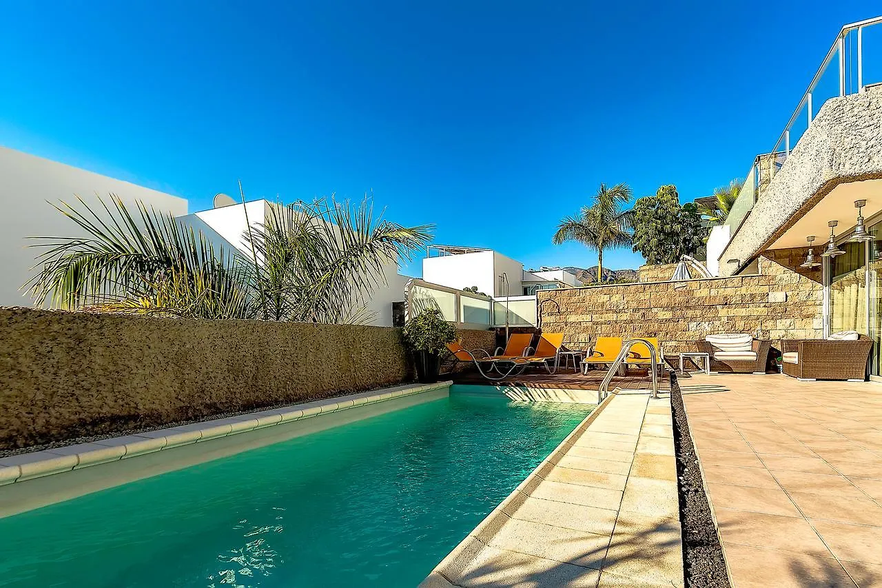 Luxury Villa In Habitats Del Duque Adeje